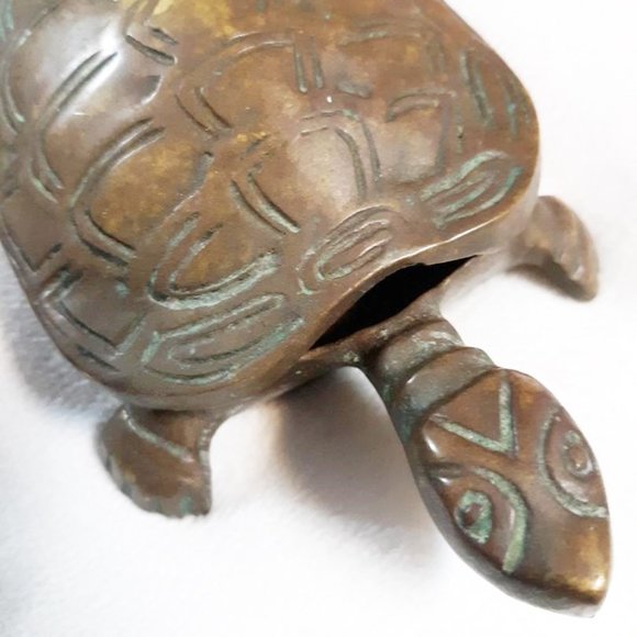 Brass Turtle Trinket Box Hinged Shell Vintage